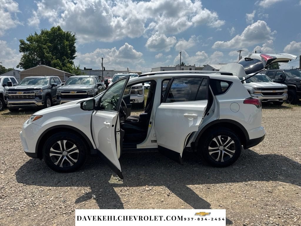 2017 Toyota RAV4 LE