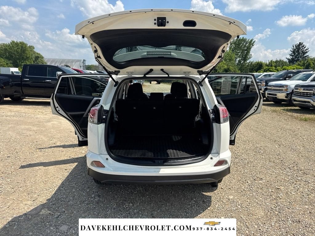 2017 Toyota RAV4 LE
