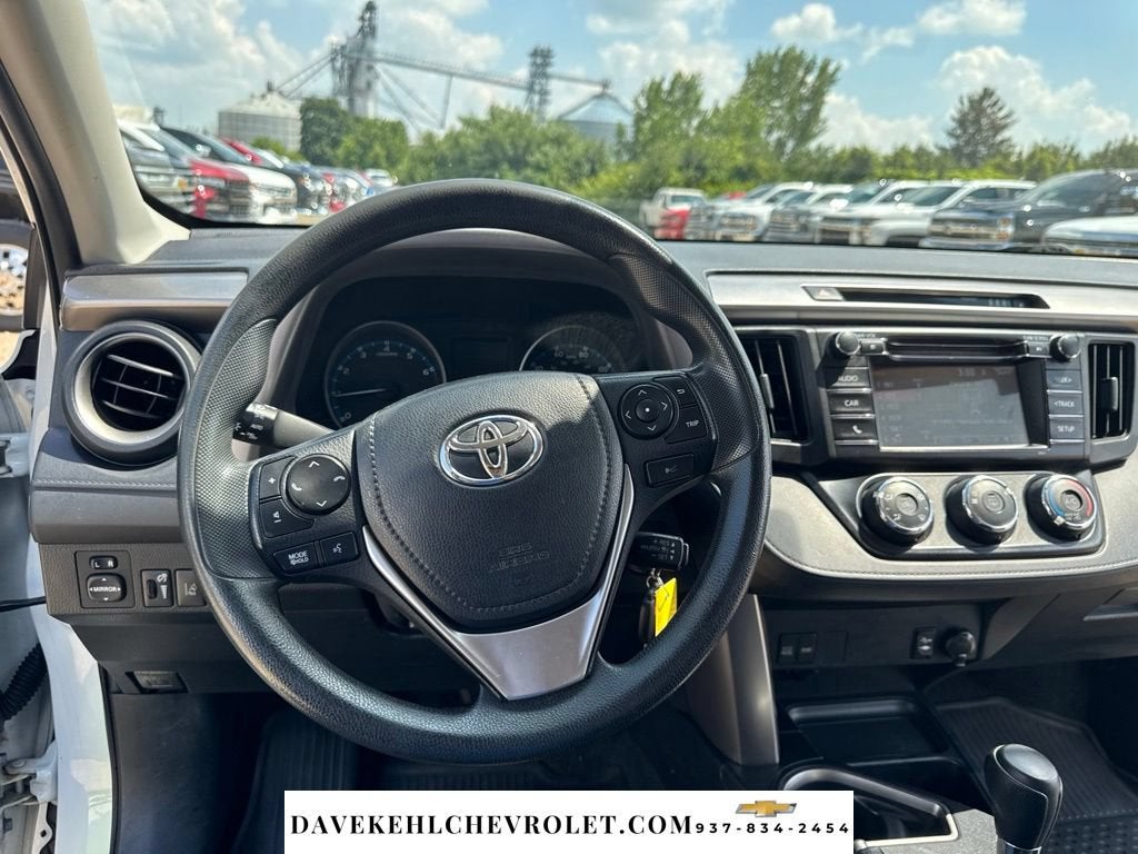 2017 Toyota RAV4 LE