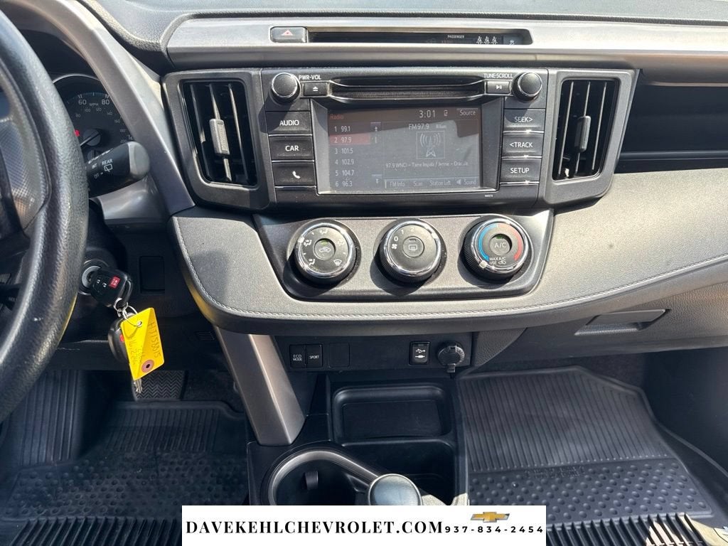 2017 Toyota RAV4 LE