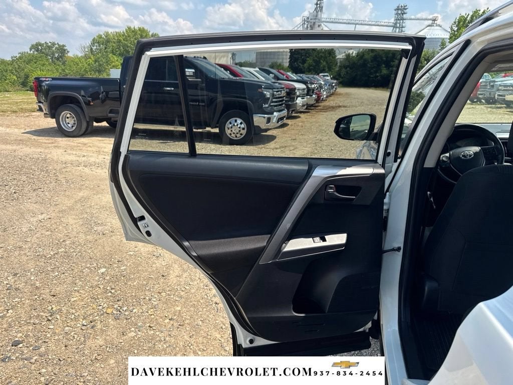 2017 Toyota RAV4 LE