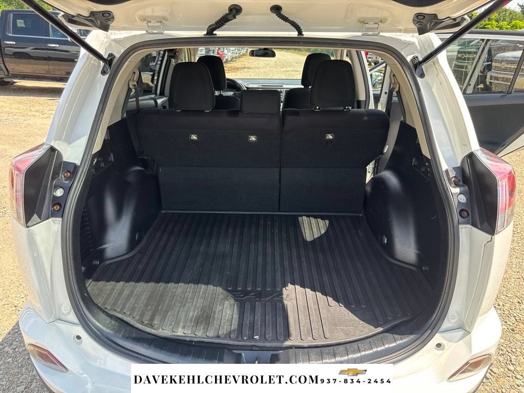 2017 Toyota RAV4 LE
