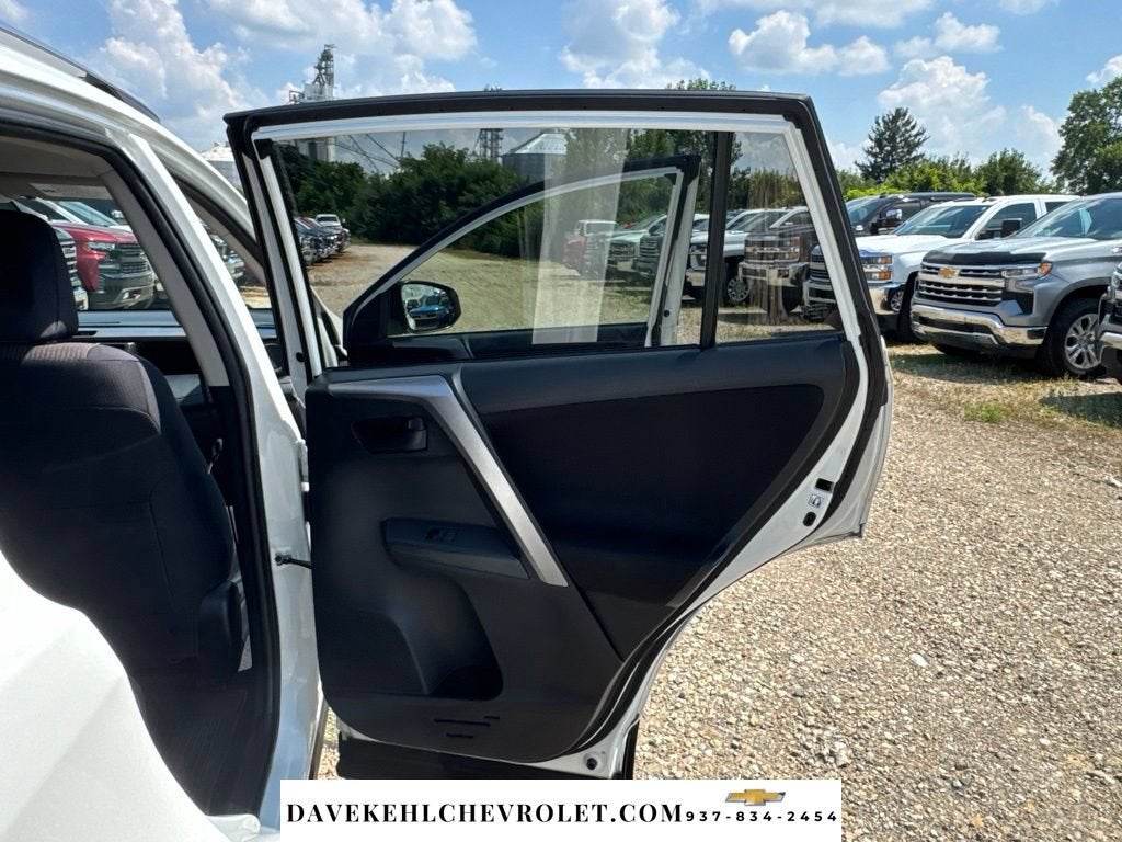 2017 Toyota RAV4 LE
