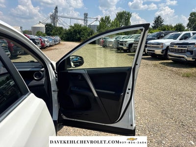 2017 Toyota RAV4 LE