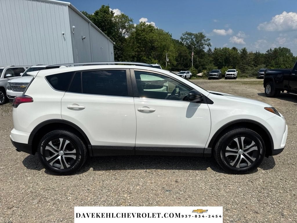 2017 Toyota RAV4 LE