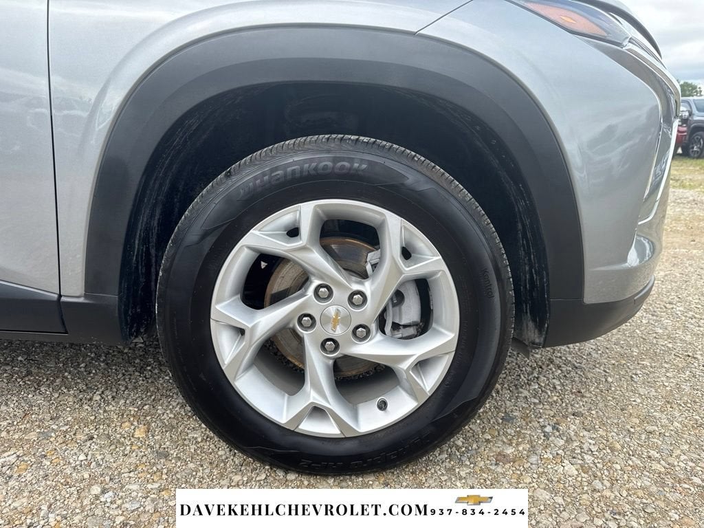 2025 Chevrolet Trax LS