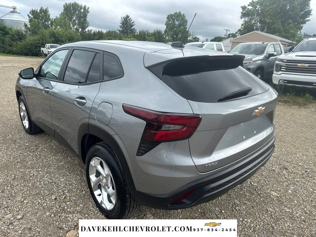 2025 Chevrolet Trax LS