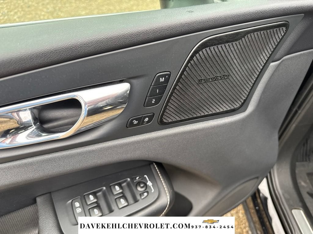 2019 Volvo XC60 T6 R-Design