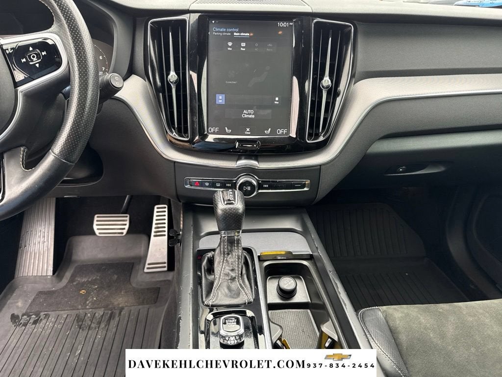 2019 Volvo XC60 T6 R-Design