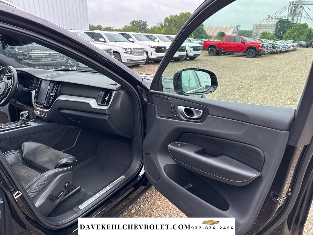 2019 Volvo XC60 T6 R-Design