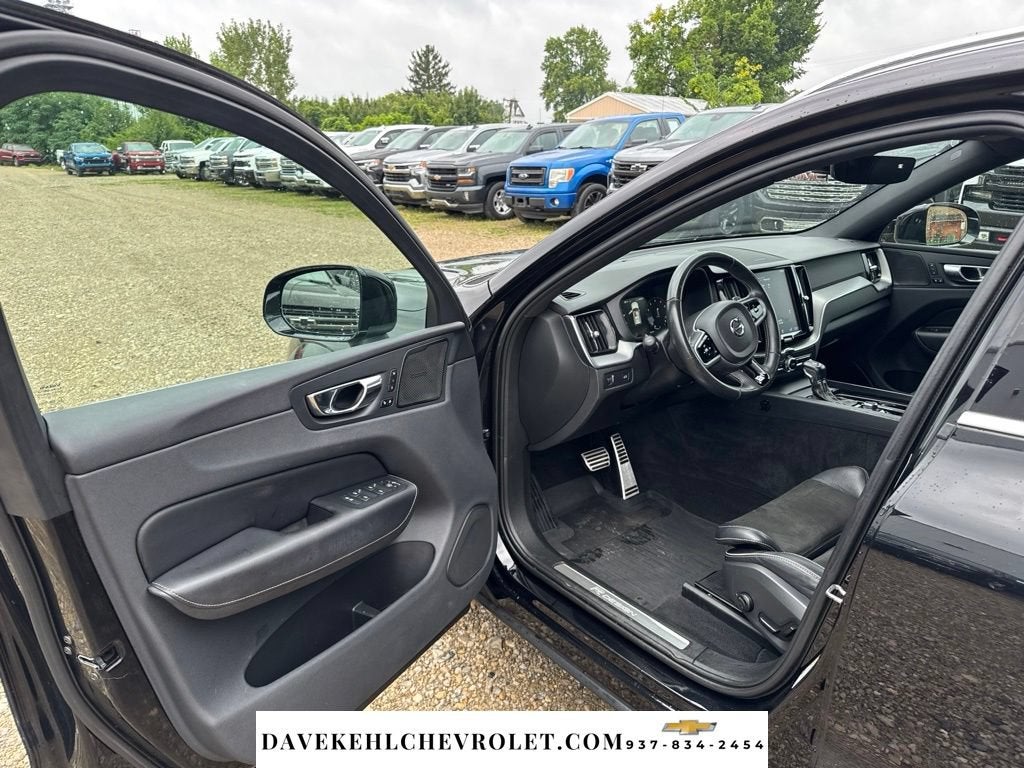 2019 Volvo XC60 T6 R-Design