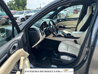 2016 Porsche Cayenne S