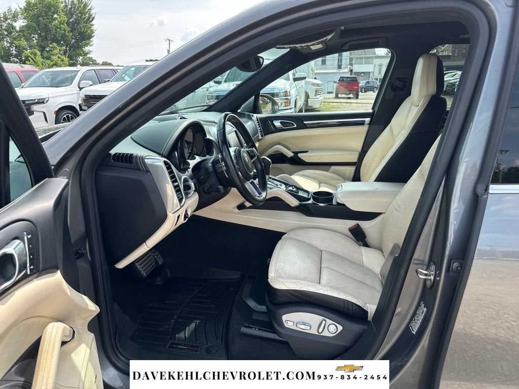 2016 Porsche Cayenne S