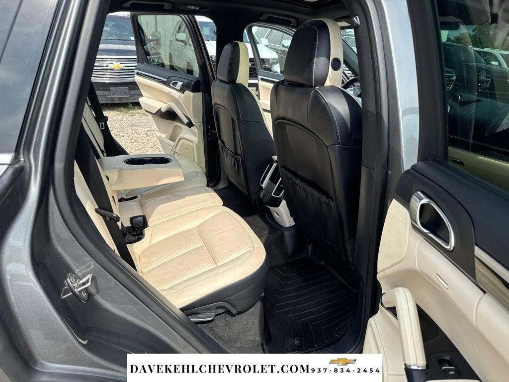 2016 Porsche Cayenne S