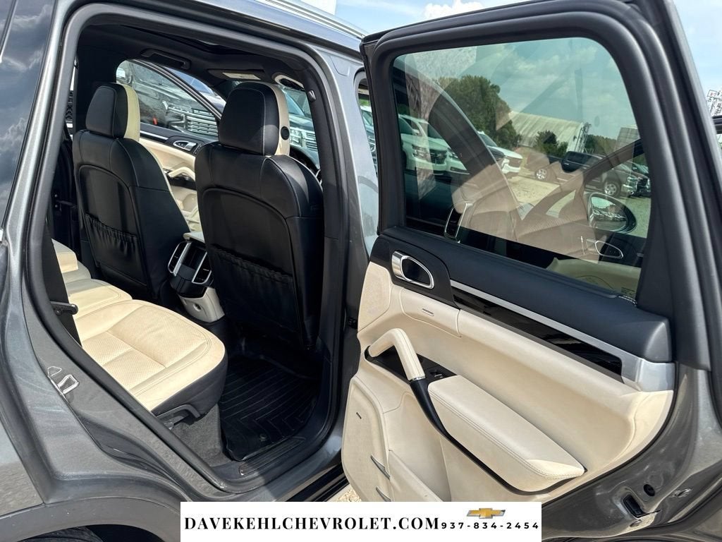 2016 Porsche Cayenne S