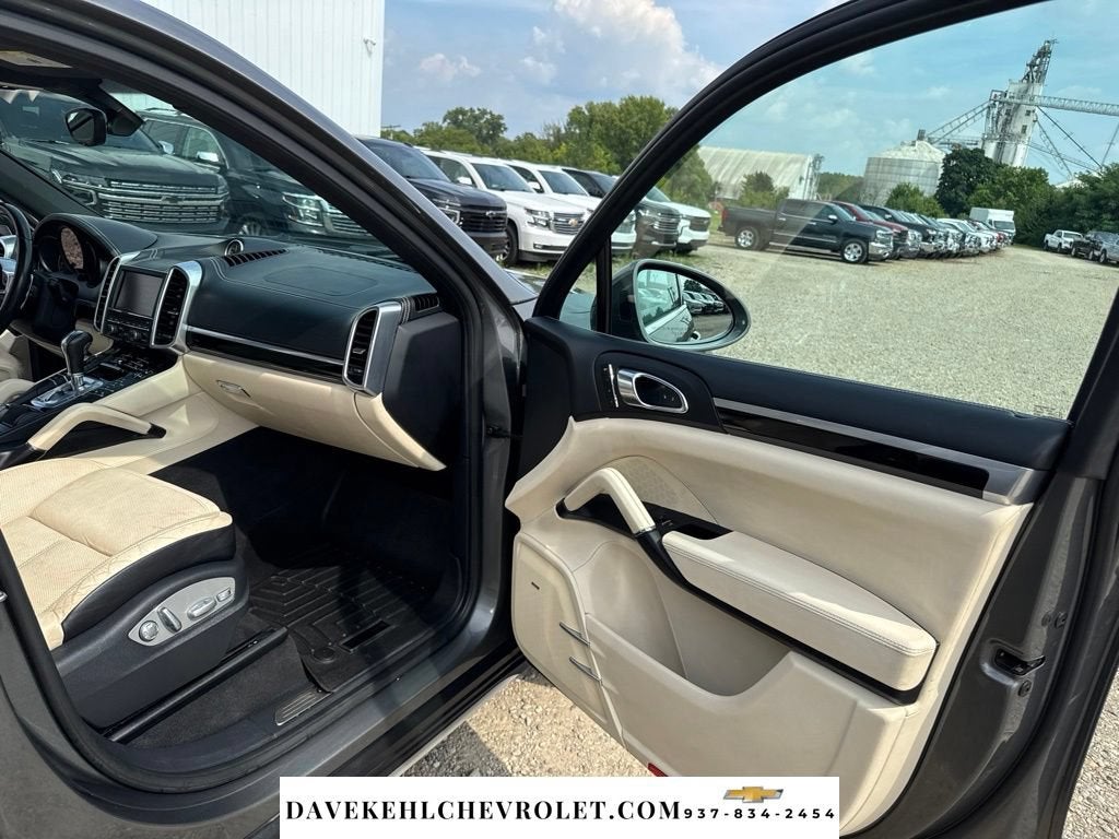 2016 Porsche Cayenne S