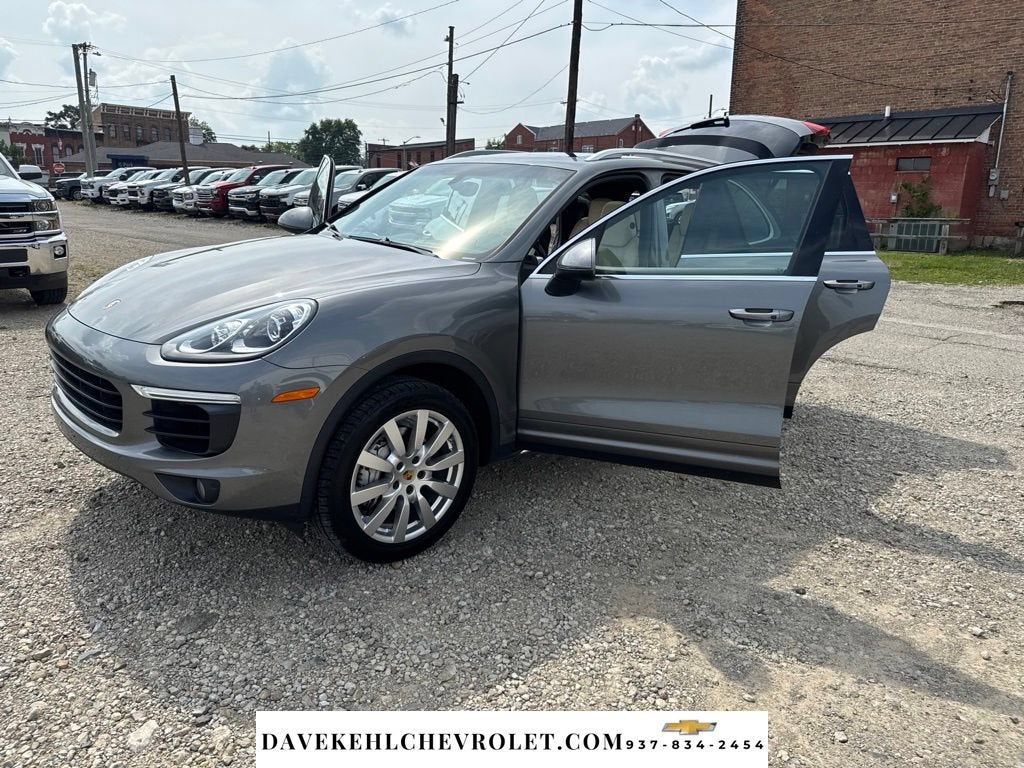 2016 Porsche Cayenne S