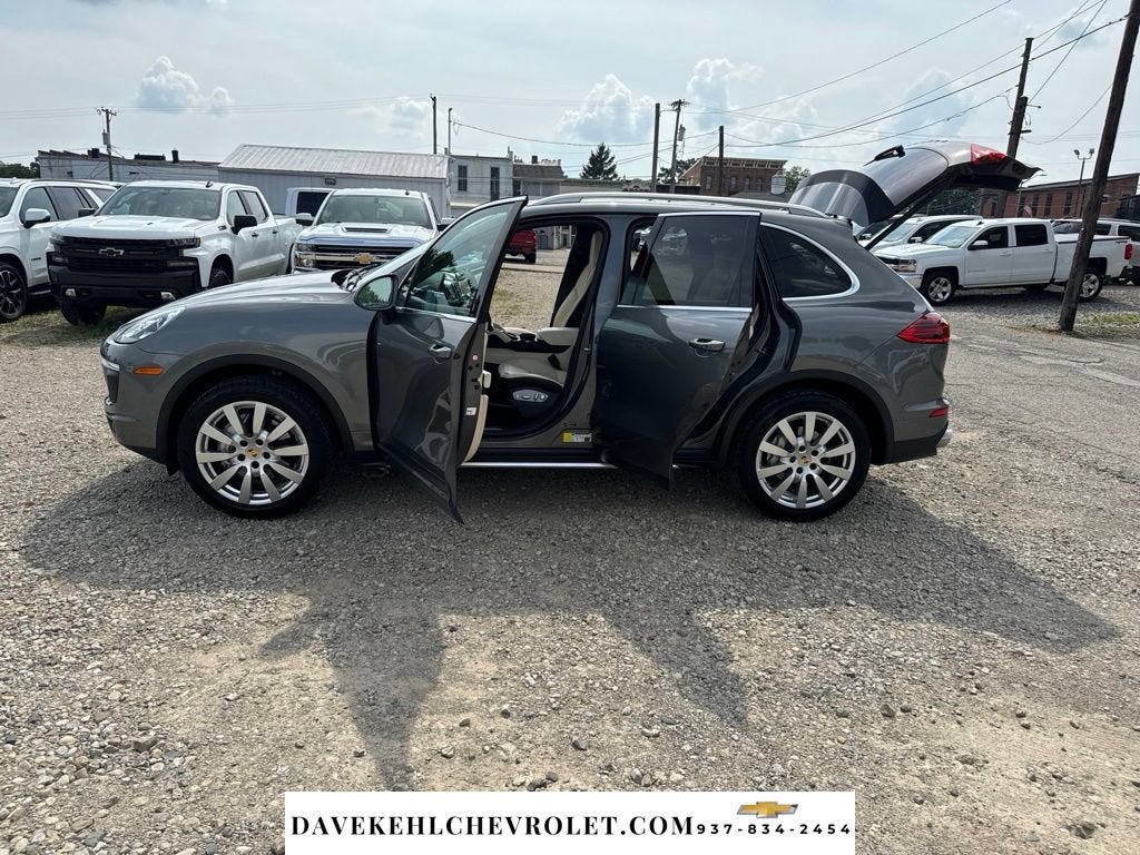 2016 Porsche Cayenne S