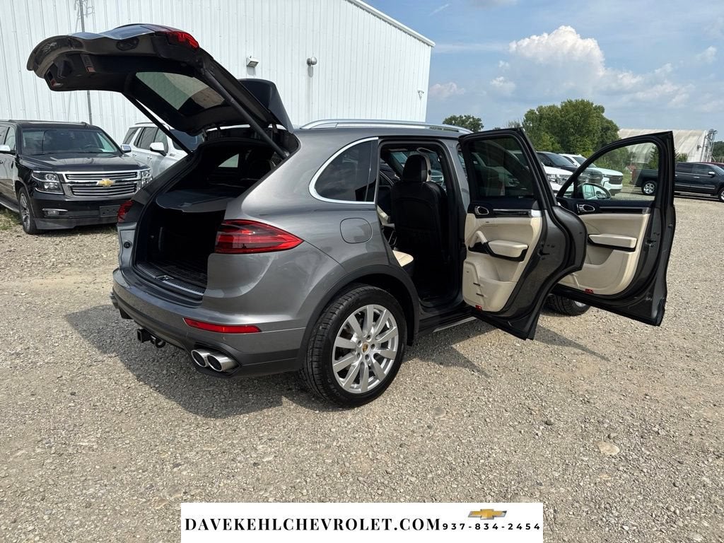 2016 Porsche Cayenne S
